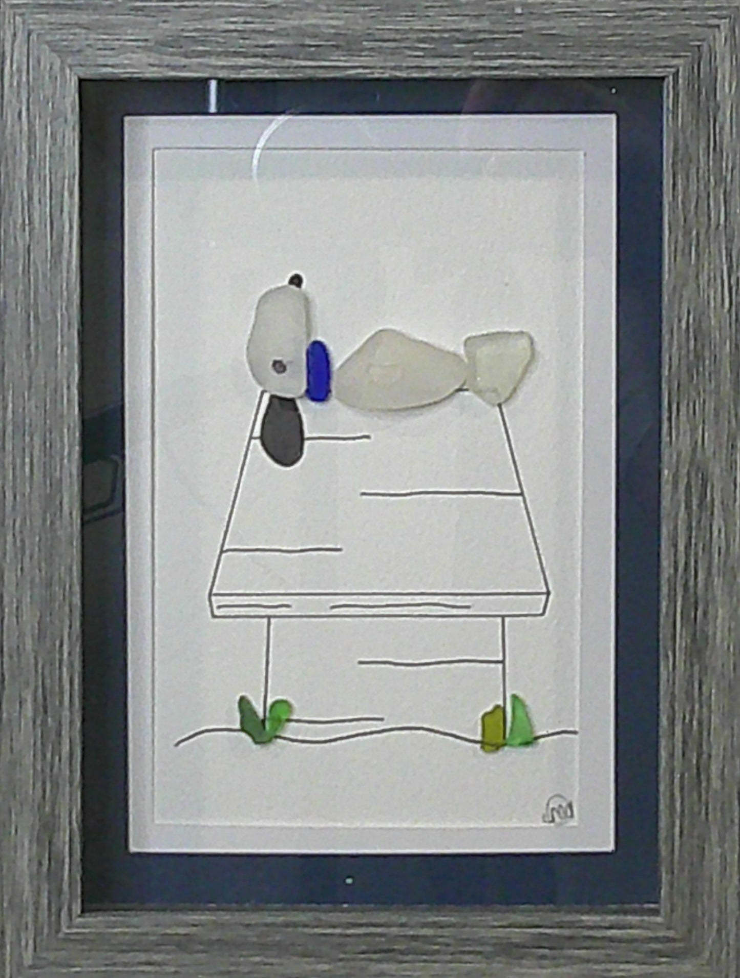 Sea Glass Picture - Dog on Dog House (10) - 5x7