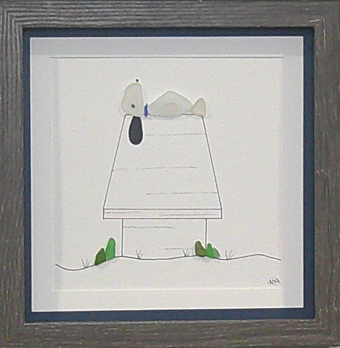 Sea Glass Picture - Dog on Dog House (3) - 8x8